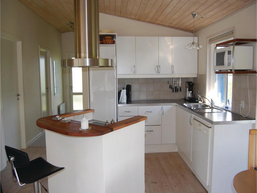 Nice Home In Knebel With Kitchen מראה חיצוני תמונה
